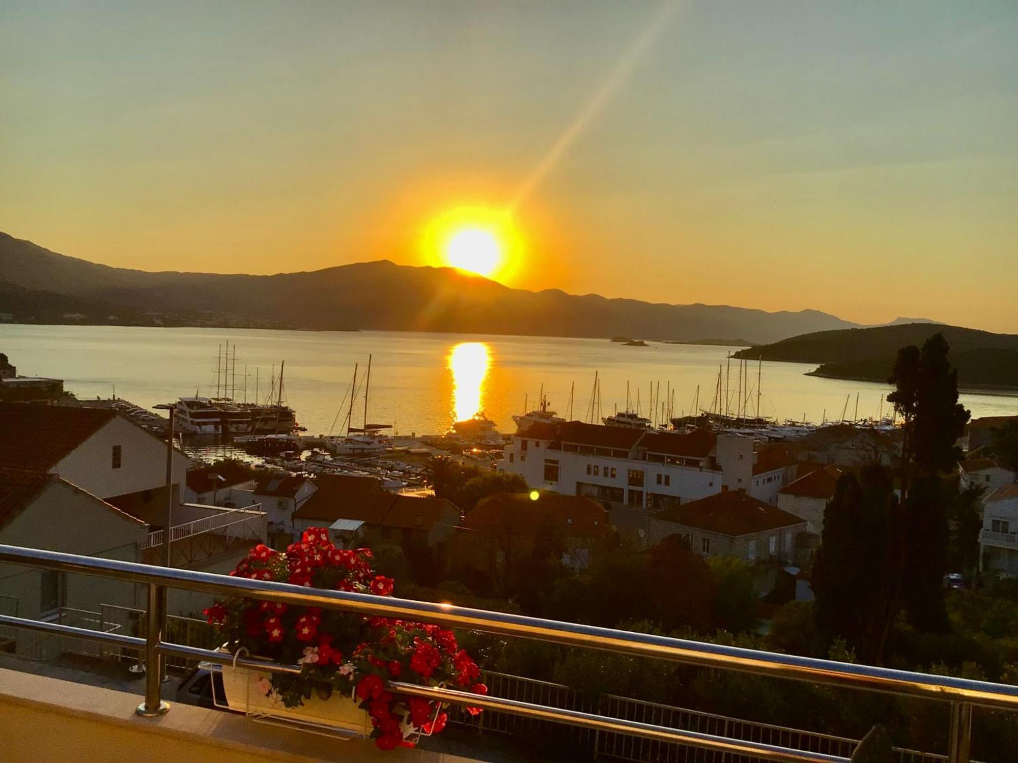 Lux Apartments Korčula Dış mekan fotoğraf